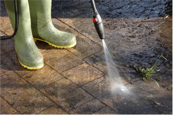 Powerwashing service picture